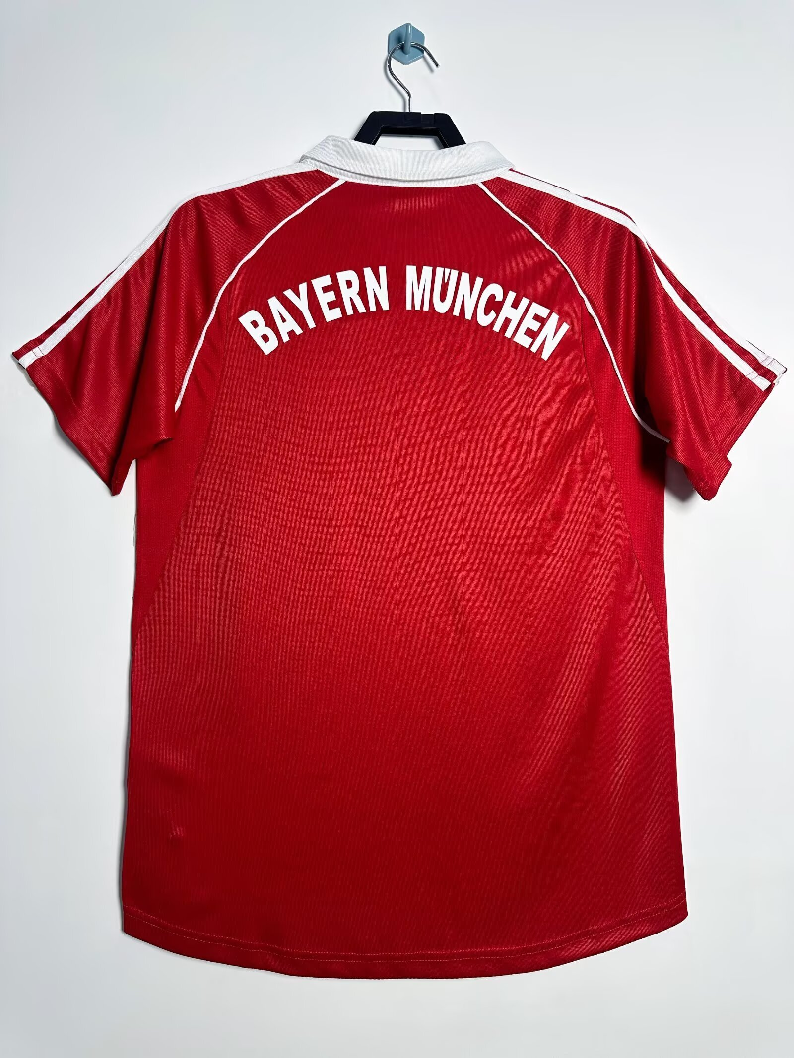 Camiseta Bayern Múnich, Local 05-06