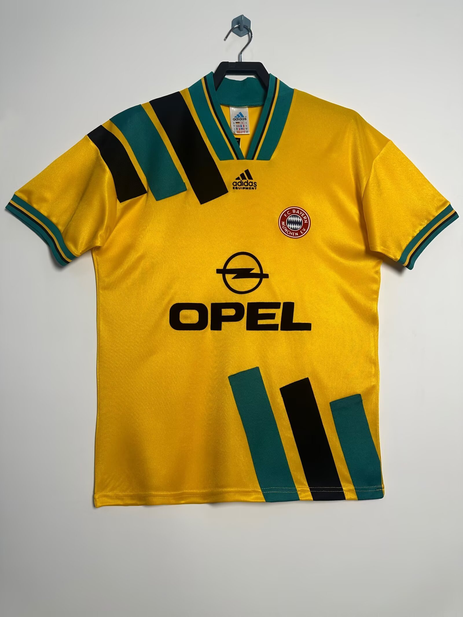 Camiseta Bayern Múnich, Visitante 93-95