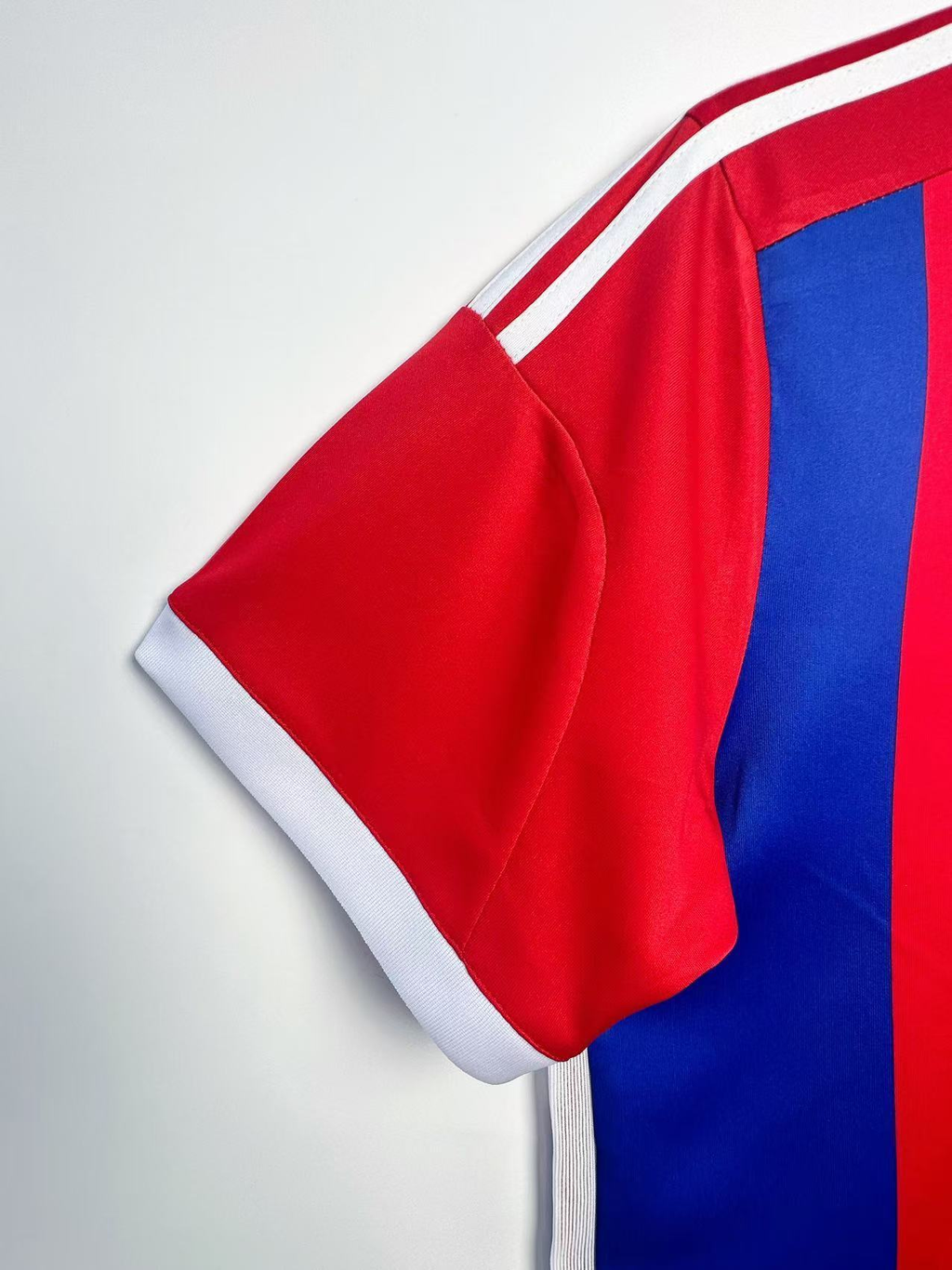 Camiseta Bayern Múnich, Local 14-15