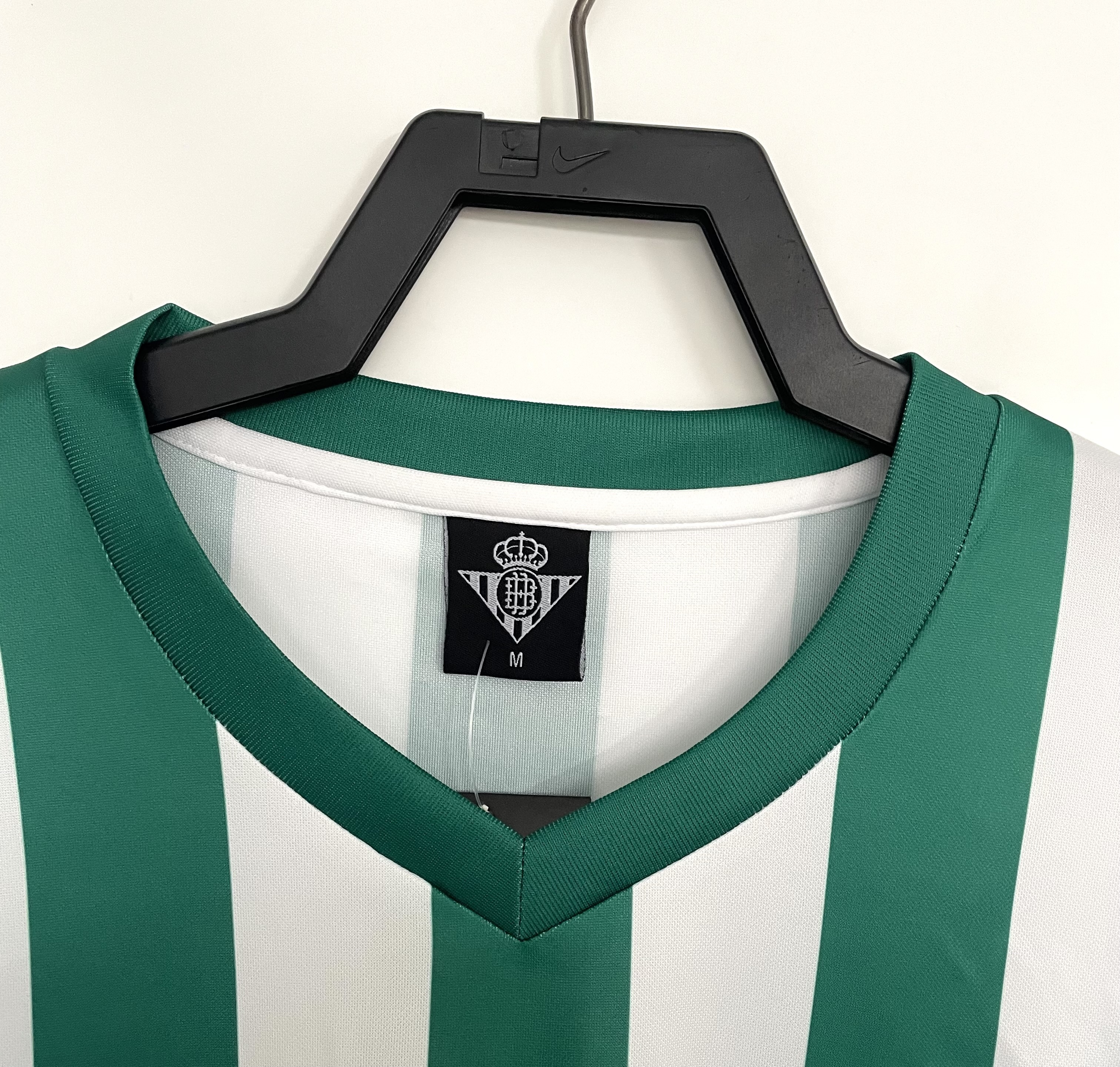Camiseta Betis, Local 76-77