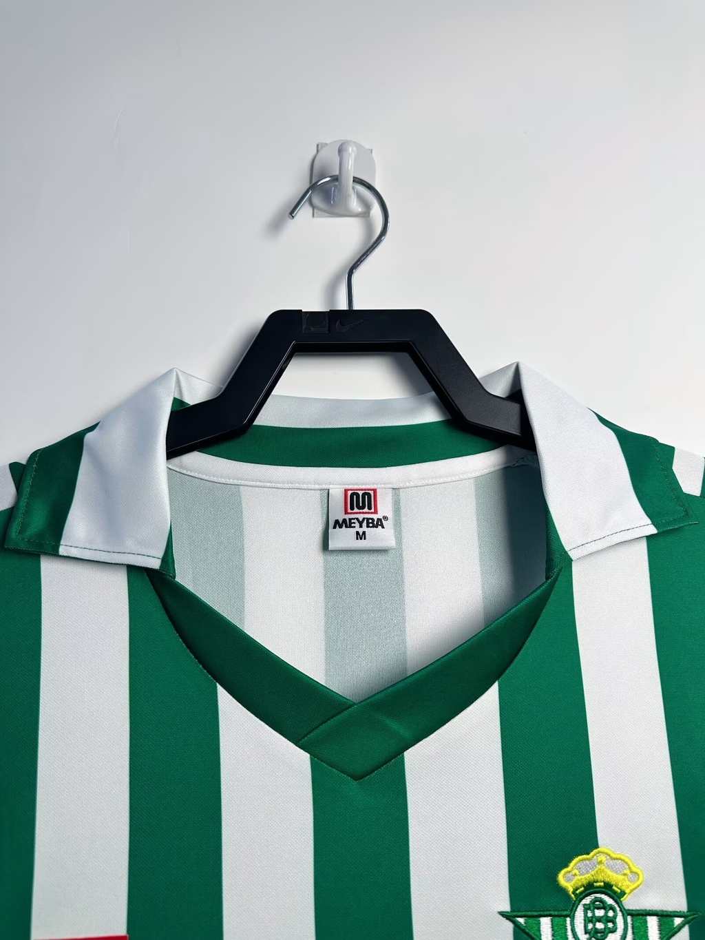 Camiseta Betis, Local 82-85