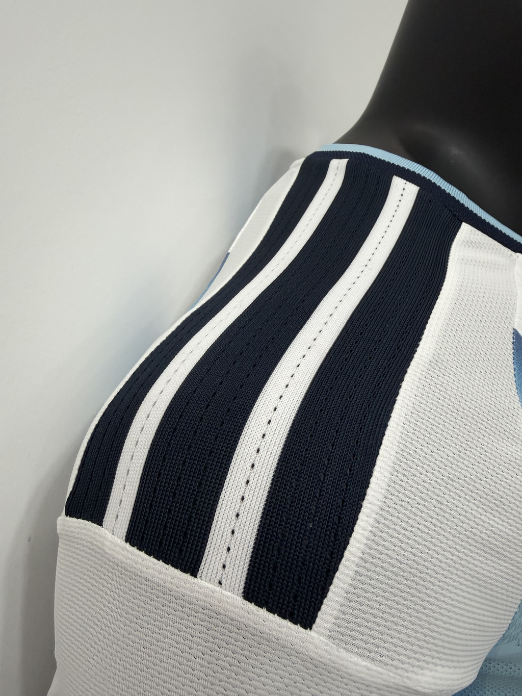 Camiseta Argentina, Local Mundial 2026