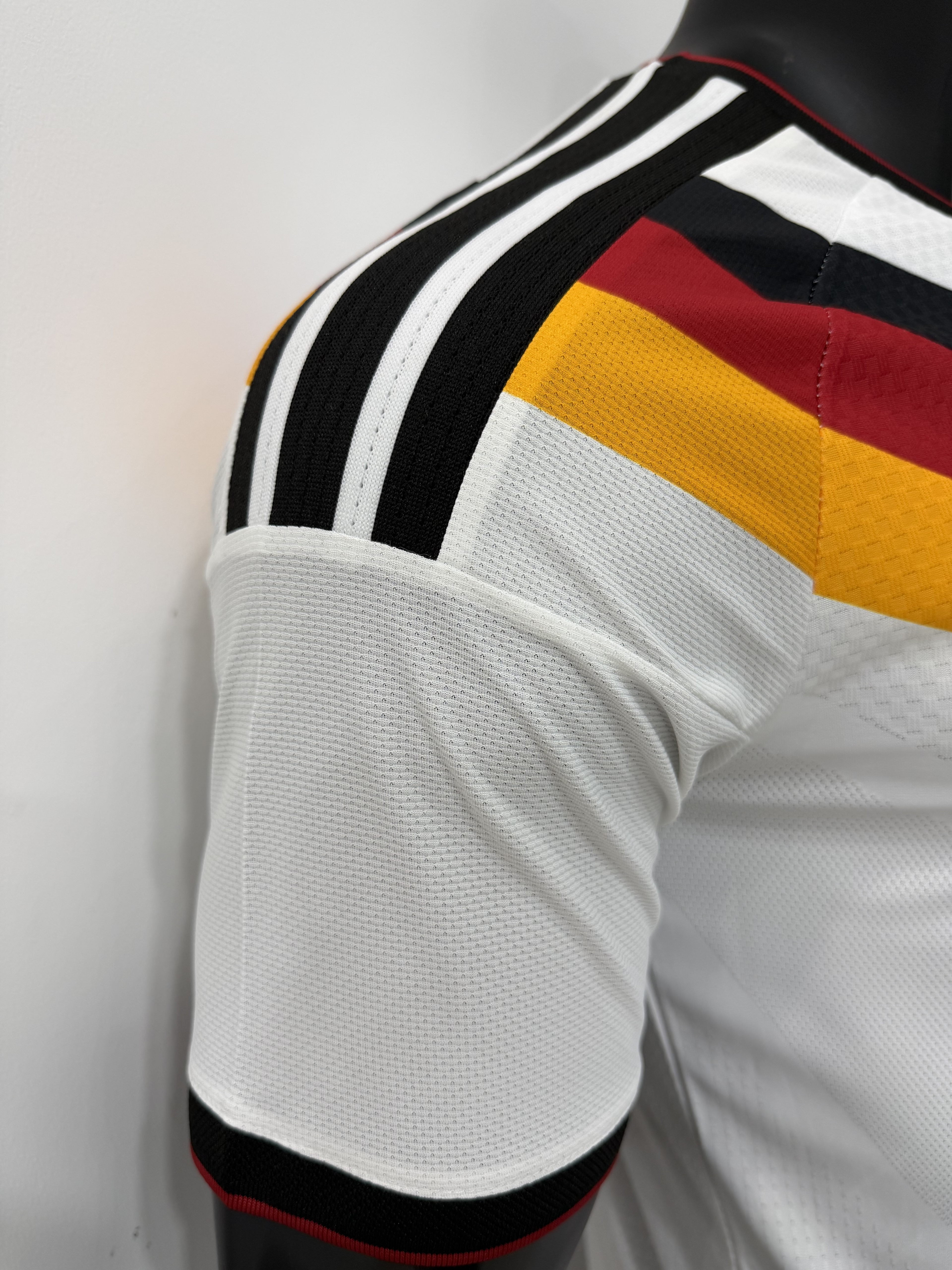 Camiseta Alemania, Local Mundial 2026