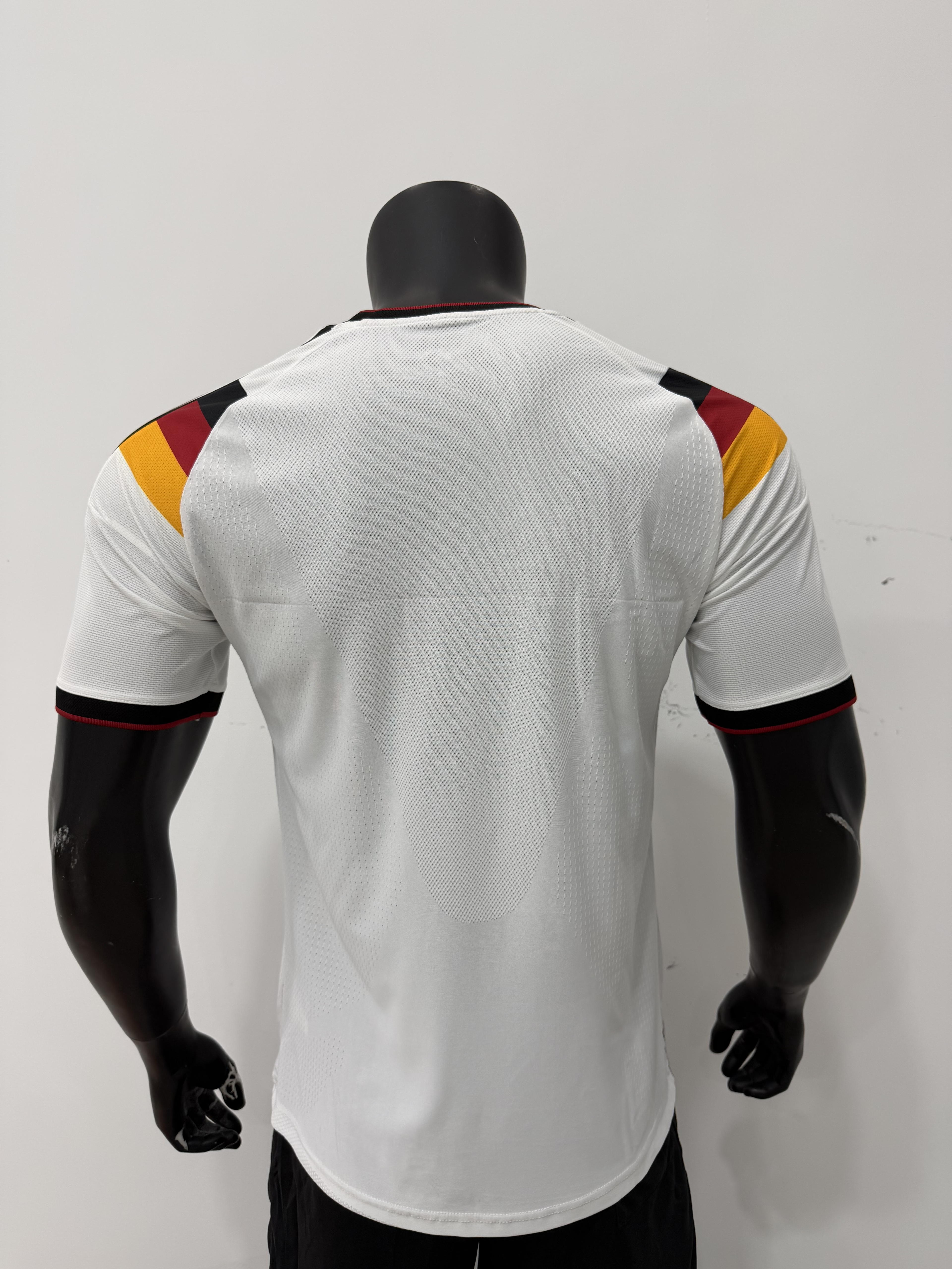 Camiseta Alemania, Local Mundial 2026