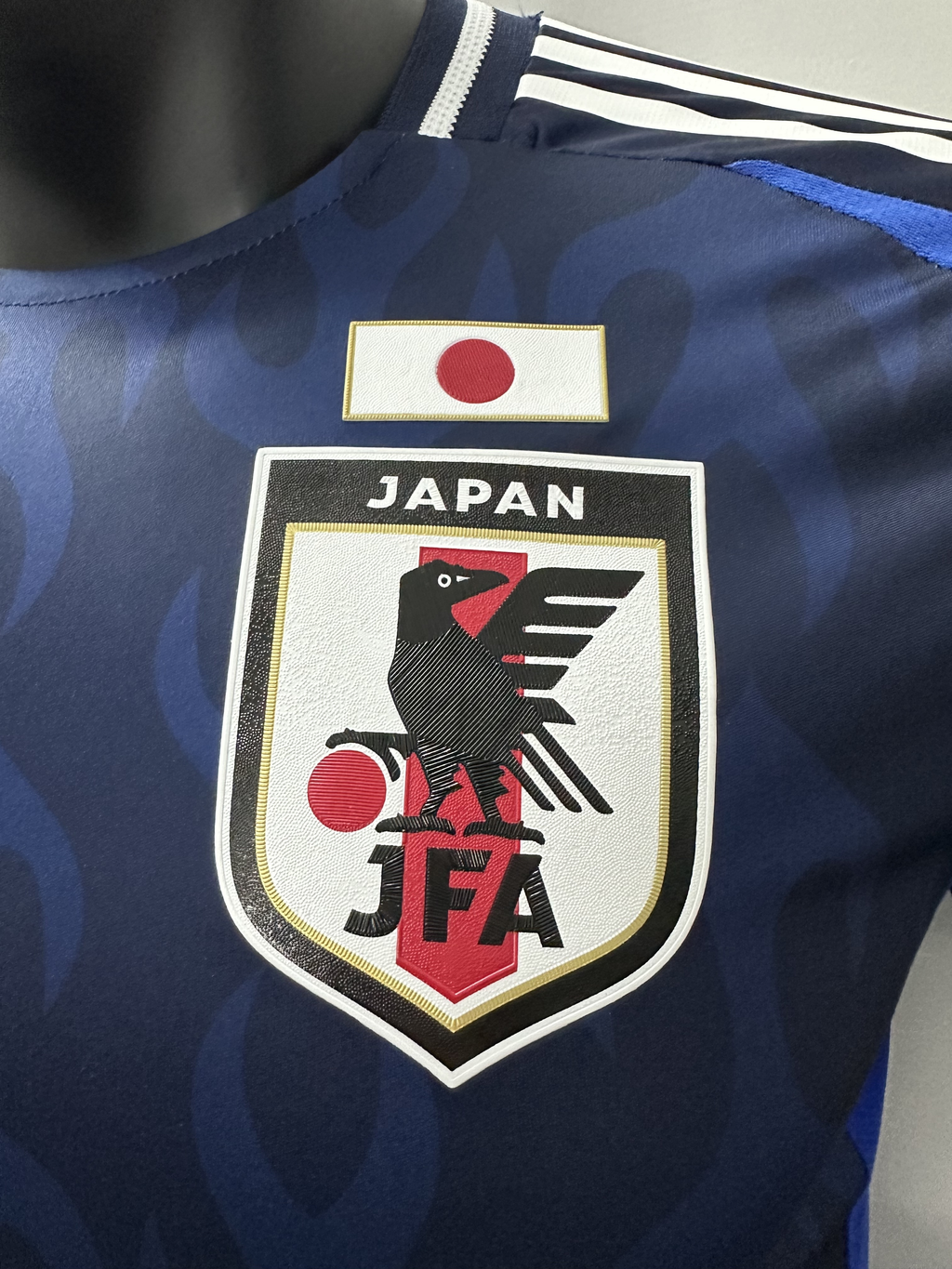 Camiseta Japón, Local 24-25