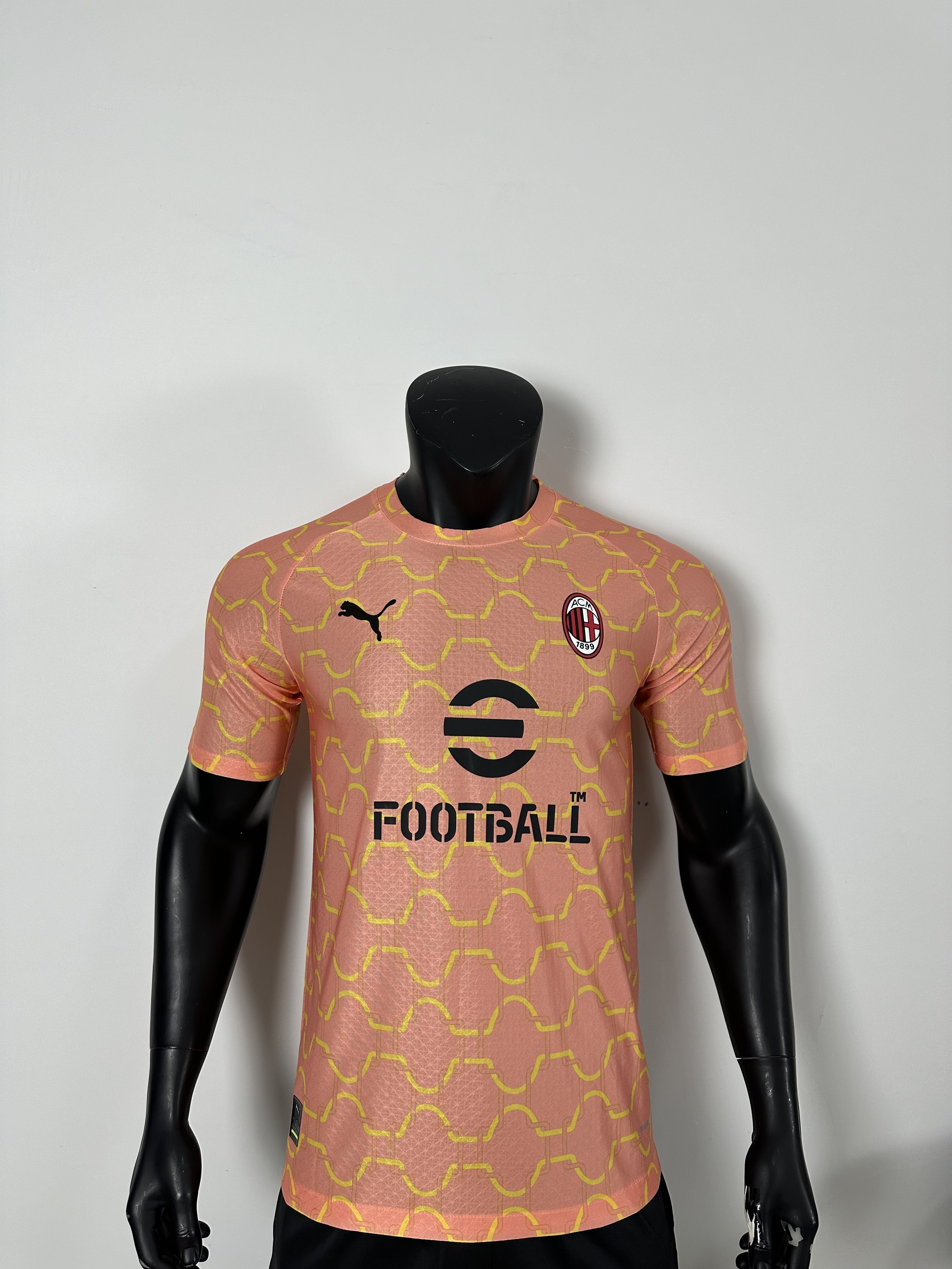 Camiseta AC Milan, Pre Partido 25-26