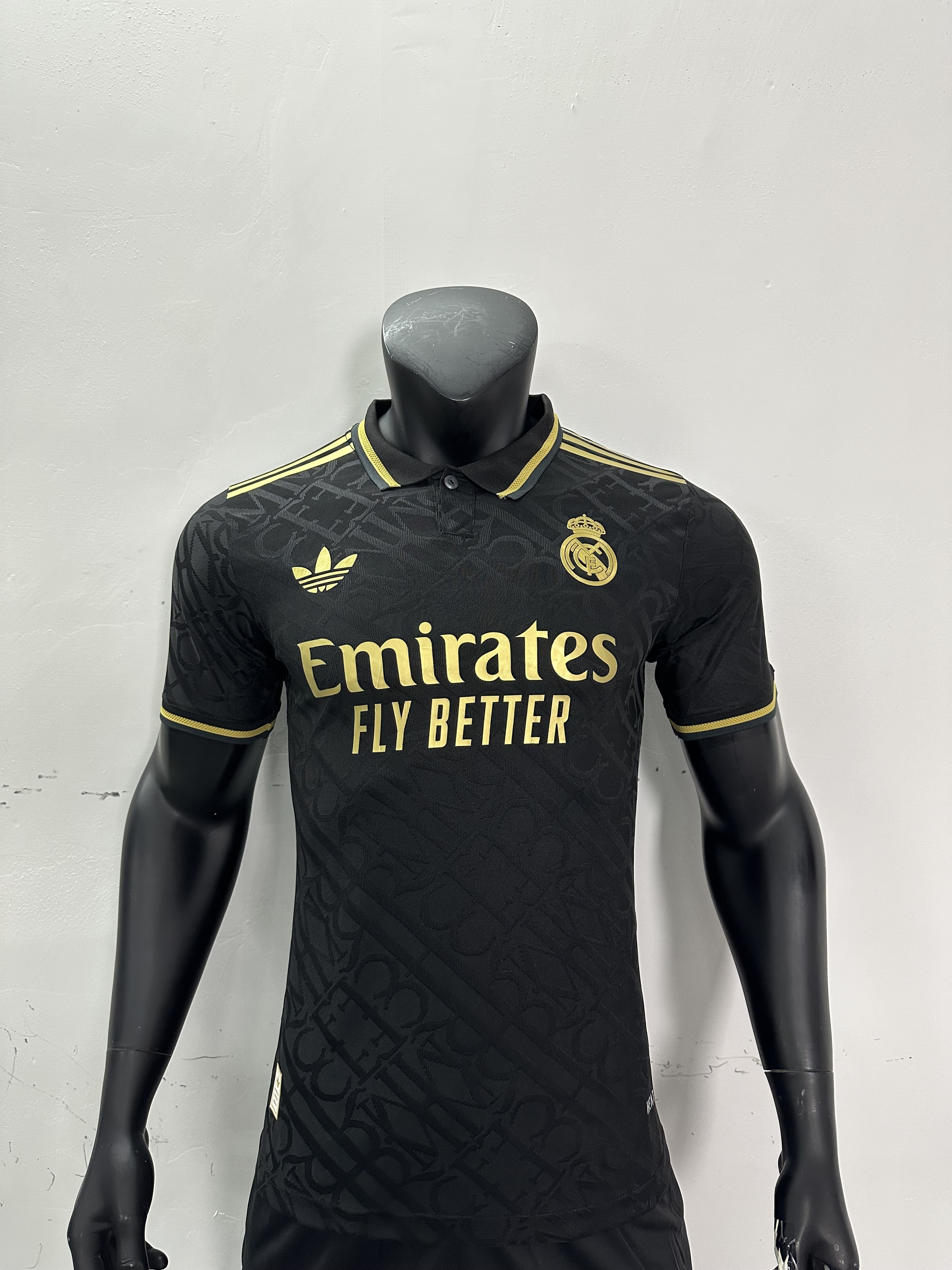 Camiseta Real Madrid, Especial Black 24-25