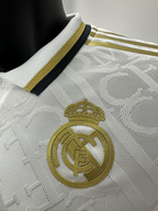 Camiseta Real Madrid, Especial Golden 24-25